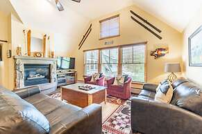 Jackpine Lodge by Summit County Mountain Retreats