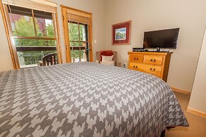 Jackpine Lodge by Summit County Mountain Retreats