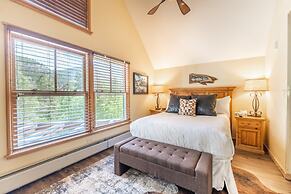 Jackpine Lodge by Summit County Mountain Retreats