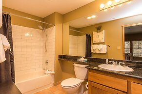 Jackpine Lodge by Summit County Mountain Retreats