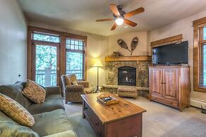 Lone Eagle by Summit County Mountain Retreats