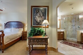 Lone Eagle by Summit County Mountain Retreats