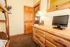 Tenderfoot Lodge by Summit County Mountain Retreats