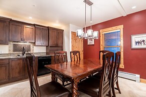 Tenderfoot Lodge by Summit County Mountain Retreats