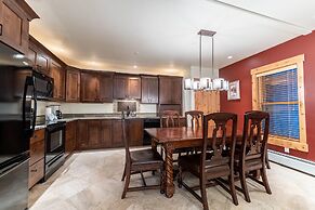 Tenderfoot Lodge by Summit County Mountain Retreats