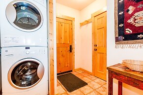 Tenderfoot Lodge by Summit County Mountain Retreats