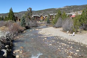 Tenderfoot Lodge by Summit County Mountain Retreats