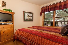 Tenderfoot Lodge by Summit County Mountain Retreats