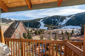Tenderfoot Lodge by Summit County Mountain Retreats
