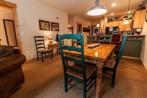 Tenderfoot Lodge by Summit County Mountain Retreats