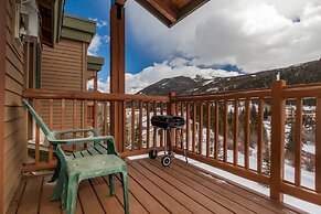 Tenderfoot Lodge by Summit County Mountain Retreats