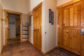 Tenderfoot Lodge by Summit County Mountain Retreats