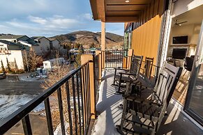 Sail Lofts by Summit County Mountain Retreats