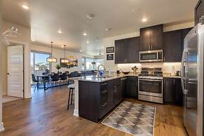 Sail Lofts by Summit County Mountain Retreats