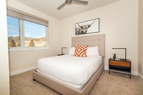 Sail Lofts by Summit County Mountain Retreats