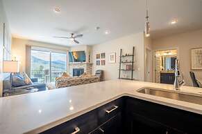 Sail Lofts by Summit County Mountain Retreats