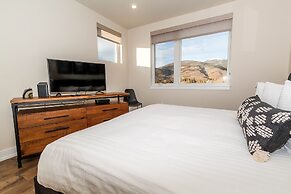 Sail Lofts by Summit County Mountain Retreats