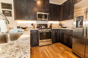 Sail Lofts by Summit County Mountain Retreats