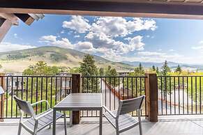 Sail Lofts by Summit County Mountain Retreats