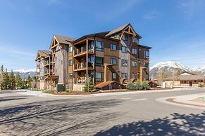 Sail Lofts by Summit County Mountain Retreats