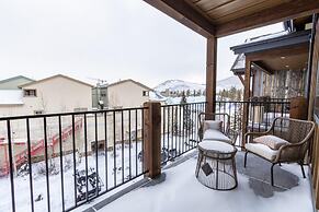 Sail Lofts by Summit County Mountain Retreats