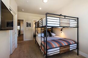 Sail Lofts by Summit County Mountain Retreats