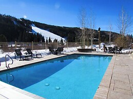 Red Hawk Townhome #2327 by Summit County Mountain Retreats