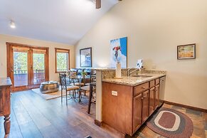 Arapahoe Lodge #8102 by Summit County Mountain Retreats