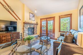 Arapahoe Lodge #8102 by Summit County Mountain Retreats