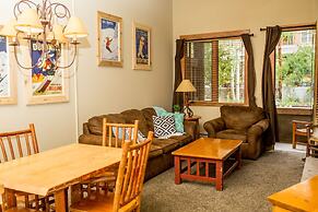 Arapahoe Lodge #8102 by Summit County Mountain Retreats