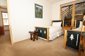 The Corral at Breckenridge by Summit County Mountain Retreat