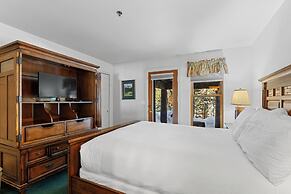 Starfire #1983 by Summit County Mountain Retreats