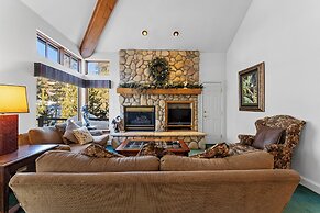 Starfire #1983 by Summit County Mountain Retreats