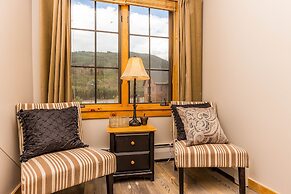 Dakota Lodge by Summit County Mountain Retreats