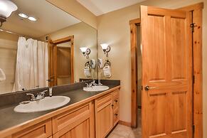 Dakota Lodge by Summit County Mountain Retreats