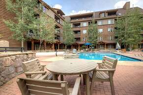 Dakota Lodge by Summit County Mountain Retreats