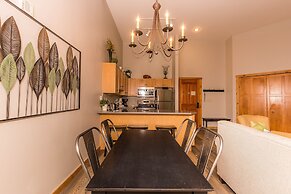 Dakota Lodge by Summit County Mountain Retreats