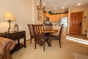 Dakota Lodge by Summit County Mountain Retreats