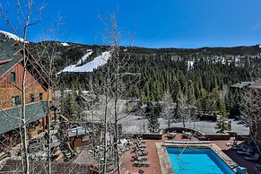 Dakota Lodge by Summit County Mountain Retreats