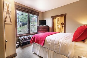 Crystal Peak Lodge by Summit County Mountain Retreats