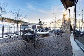 Crystal Peak Lodge by Summit County Mountain Retreats