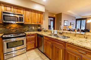 Crystal Peak Lodge by Summit County Mountain Retreats