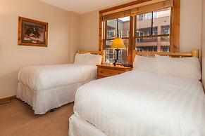 Buffalo Lodge by Summit County Mountain Retreats