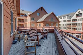 Buffalo Lodge by Summit County Mountain Retreats