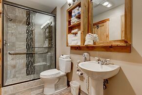 Buffalo Lodge by Summit County Mountain Retreats