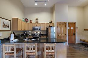 Buffalo Lodge by Summit County Mountain Retreats