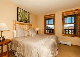 Buffalo Lodge by Summit County Mountain Retreats