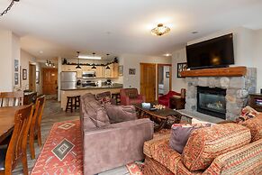 Buffalo Lodge by Summit County Mountain Retreats