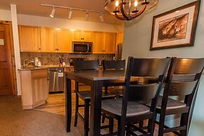 Buffalo Lodge by Summit County Mountain Retreats