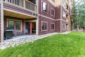 Red Hawk Lodge by Summit County Mountain Retreats